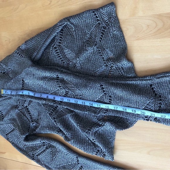 Knit sweater - Picture 6 of 6